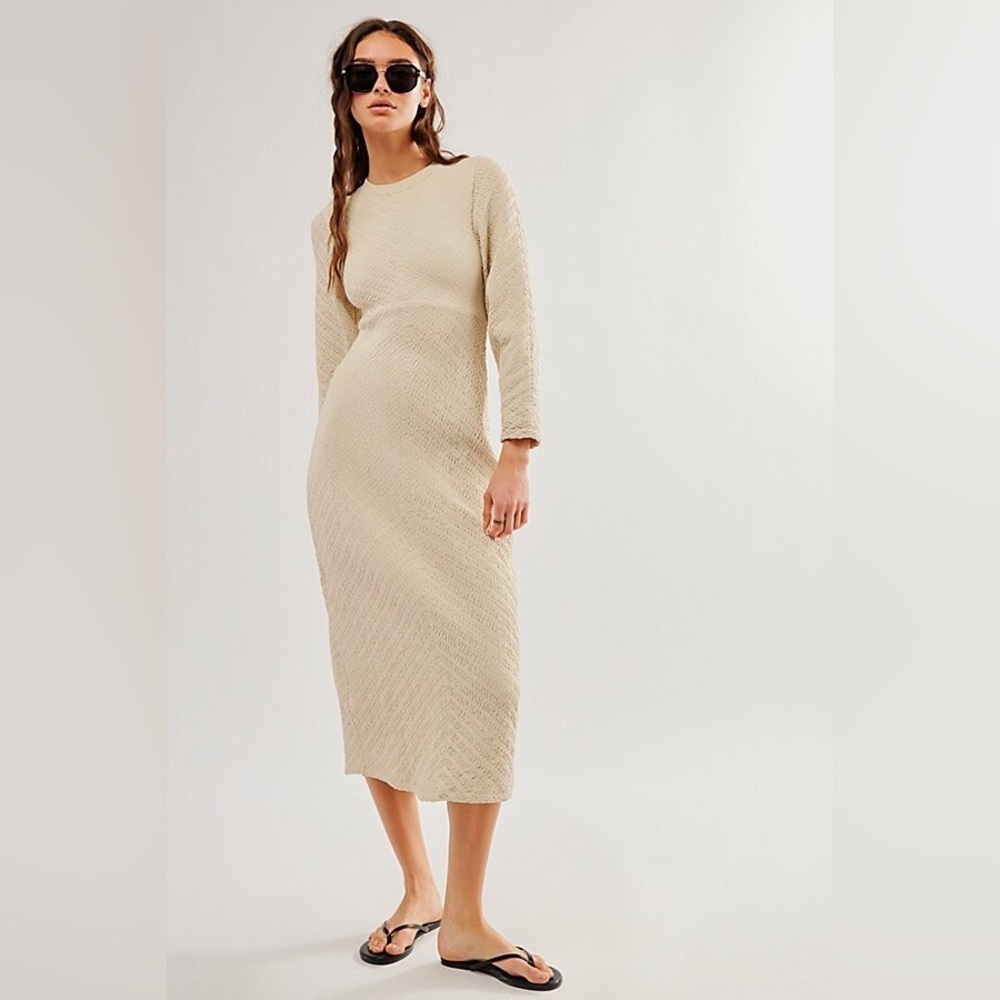 Free People Gabby Seamless Midi
Dress Sz : M/L